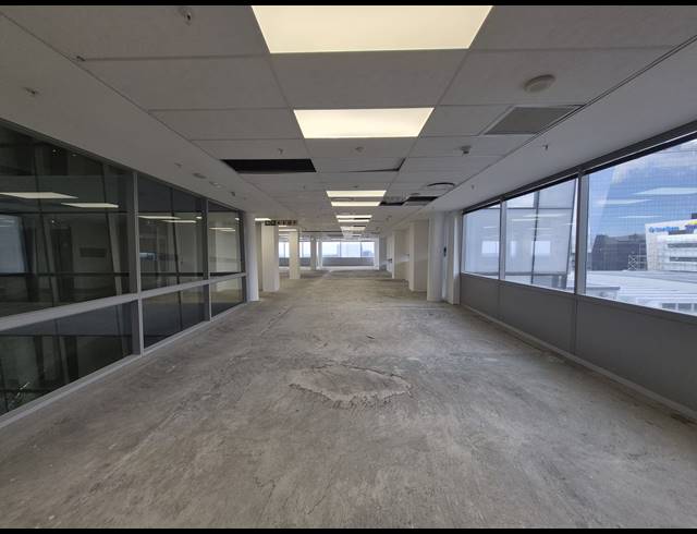 799M² OFFICE TO LET IN SANDTON CENTRAL